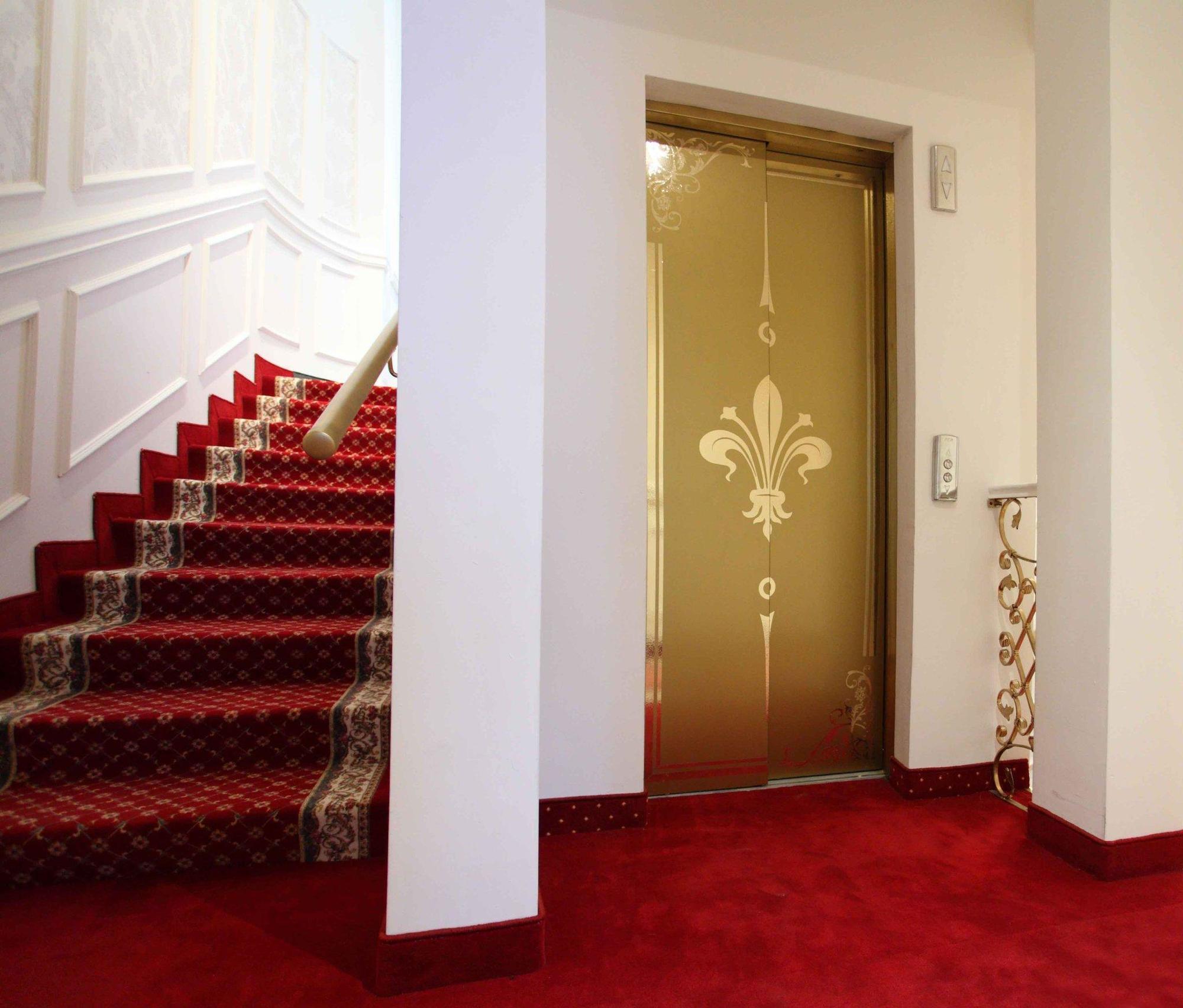 Роял Гранд Отель Киев Интерьер фото